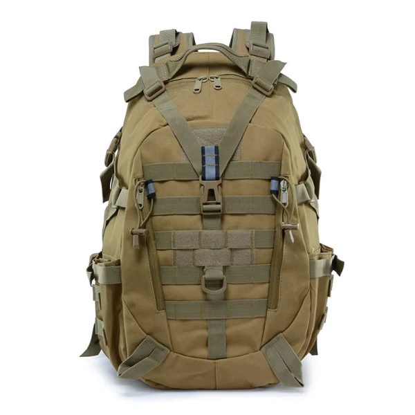 sac à dos camouflage en action